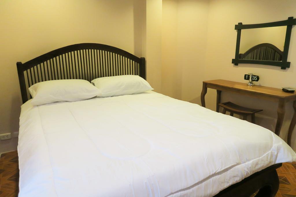 The Grand Palace Hostel Бангкок Номер фото